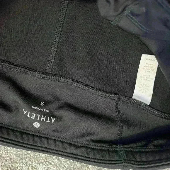 Athleta Crop Black Leggings Size S Small - Picture 5 of 5